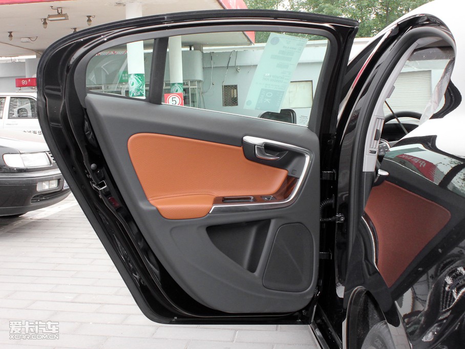 2011֠S60(M) 3.0L T6 