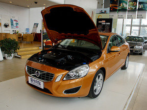 2011款2.0T 两驱智雅版 其它