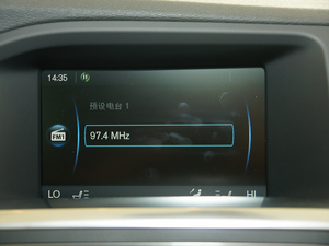 2011款2.0T 两驱智雅版 中控区
