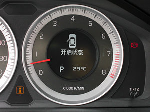 2011款3.0L T6 四驱智尊版 中控区