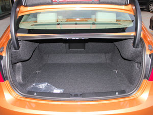 2012款2.0T T5 两驱智雅版 行李厢空间
