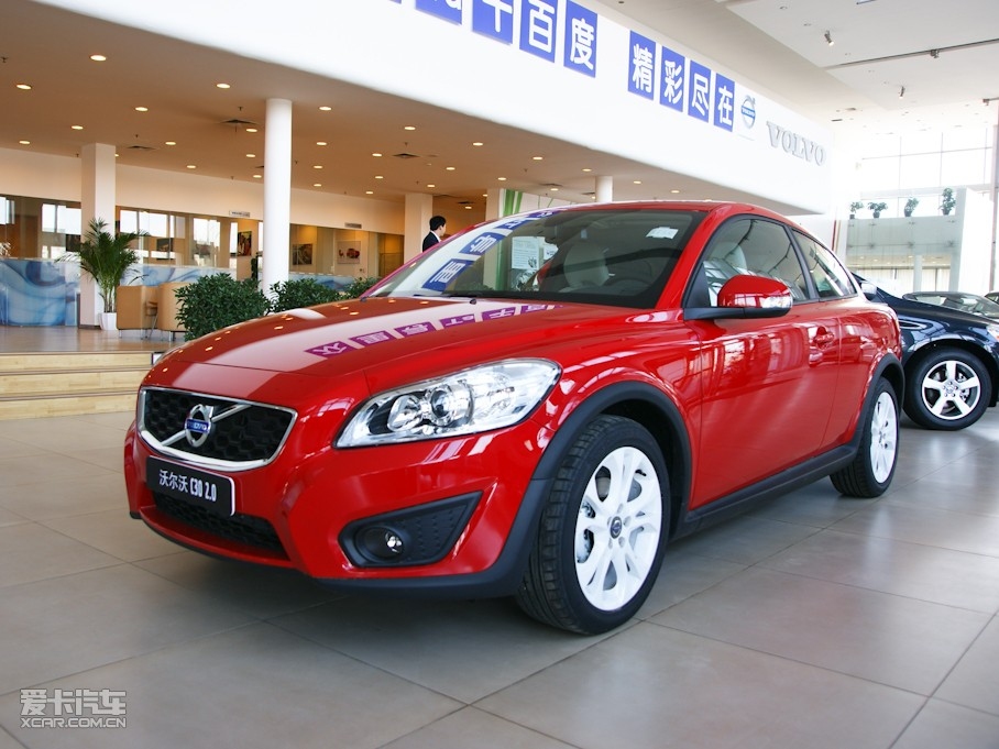 2010֠C30 2.0L Ű