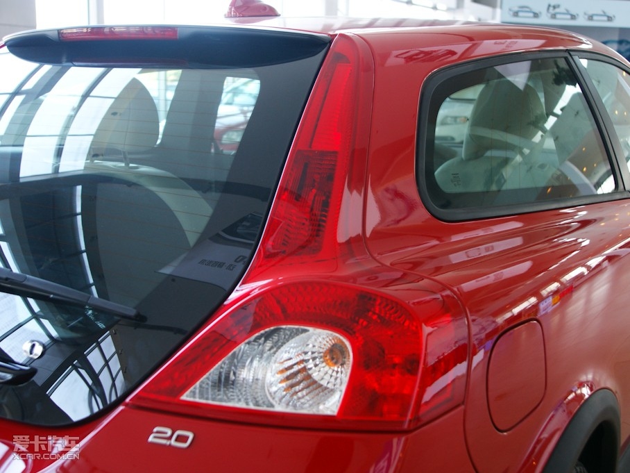 2010���֠���C30 2.0L ���Ű�