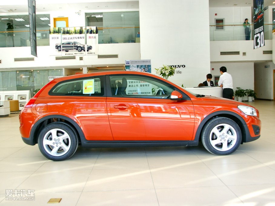 2010֠C30 2.0L а