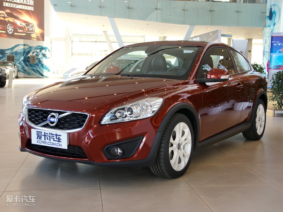 2010֠C30 2.4i 