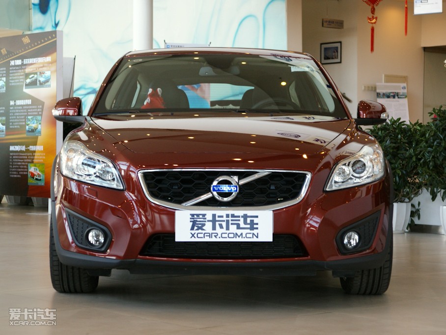 2010֠C30 2.4i 