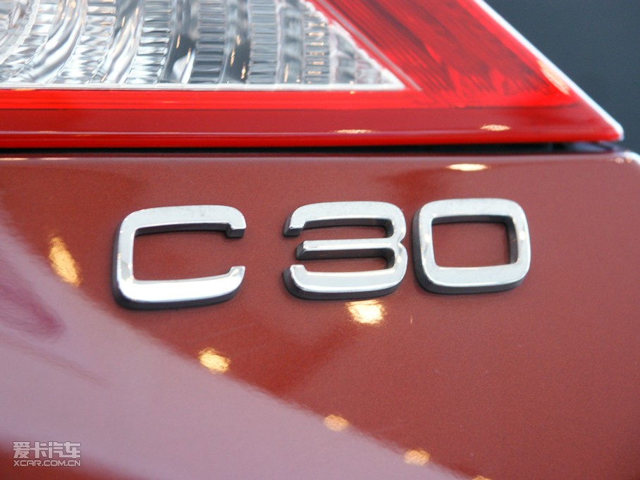 2010֠C30 2.4i 