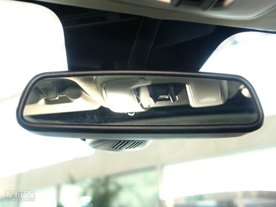 2010���֠���C30 2.4i 