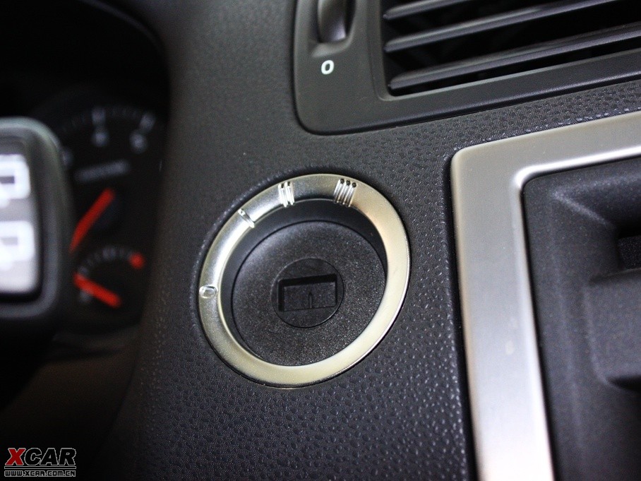 2009���֠���C30 