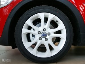 2010款2.0L 智雅版 轮圈