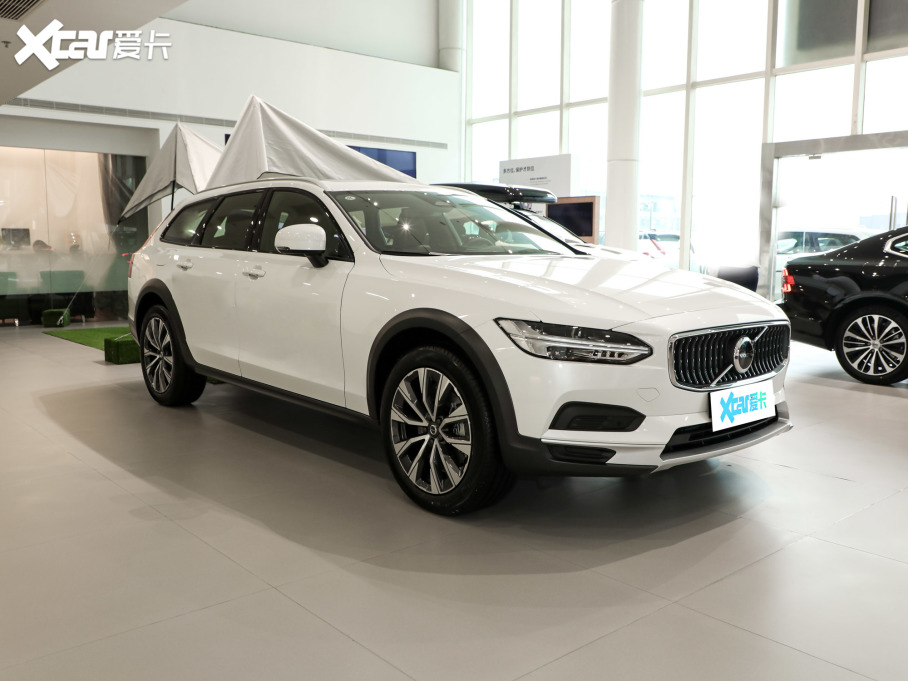 2024֠ V90 Cross Country B5 AWD h