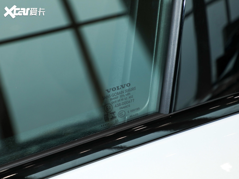 2024֠ V90 Cross Country B5 AWD h