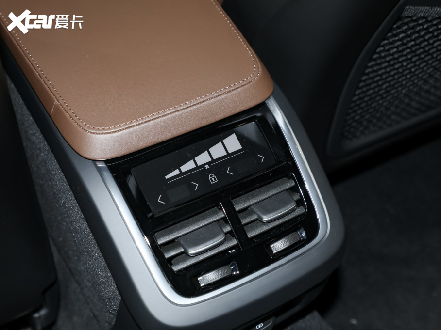 2024֠ V90 Cross Country B5 AWD h