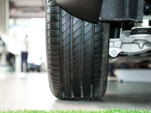 2024Cross Country B5 AWD h ^