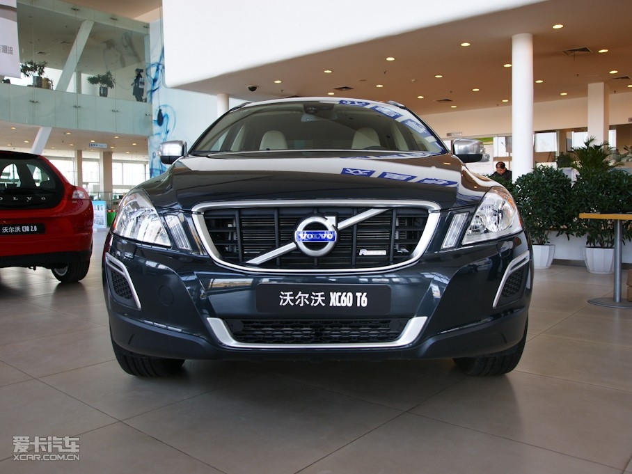 2010֠XC60(M) R-design