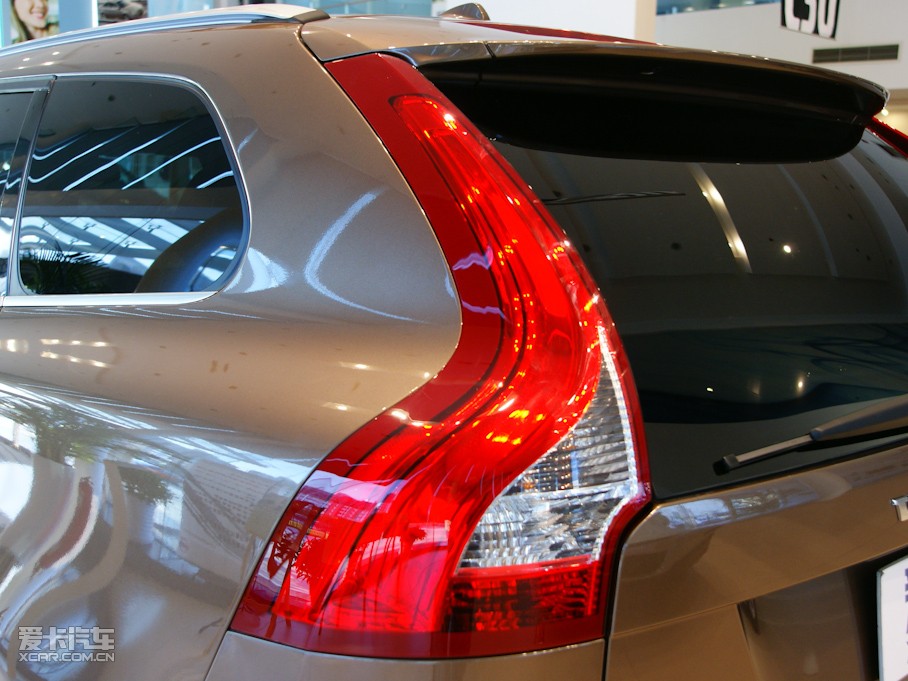 2011֠XC60(M) 2.0T 