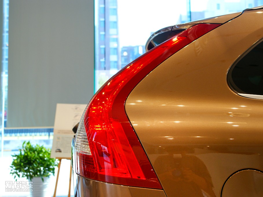 2011֠XC60(M(jn)) 2.0T 