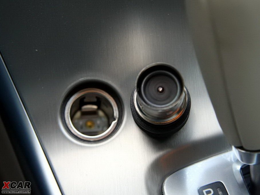 2010���֠���XC60(�M��) T6 ���m��