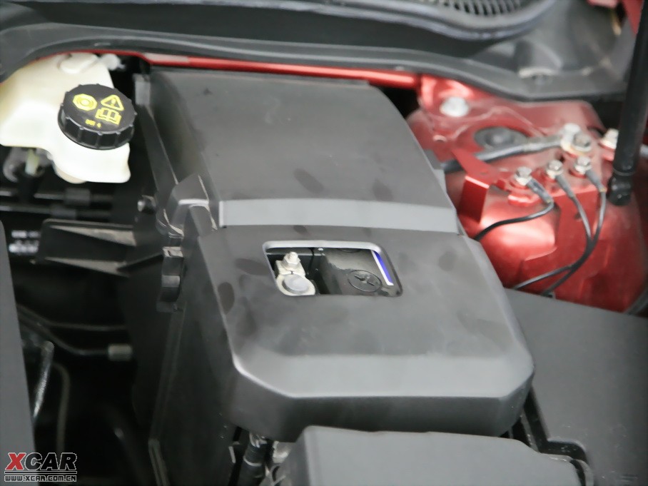 2009���֠���C30 2.0i ���а�