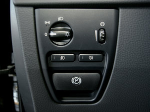 20102.5T AWD \Ӱ п؅^