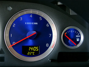 20102.5T AWD \Ӱ п؅^