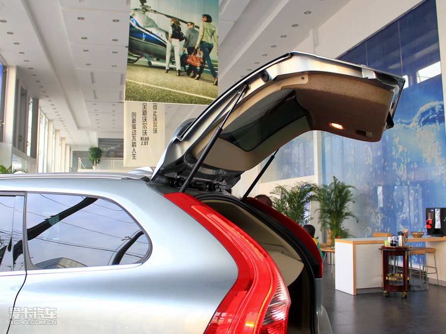 2011֠XC60(M) 2.0T Ű