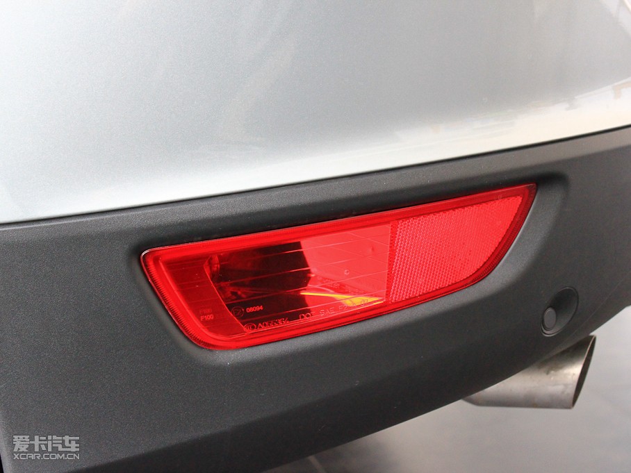 2011���֠���XC60(�M��) 2.0T ���Ű�