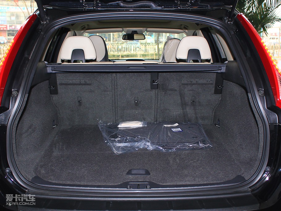 2011���֠���XC60(�M(j��n)��) 2.0T �����\(y��n)�Ӱ�