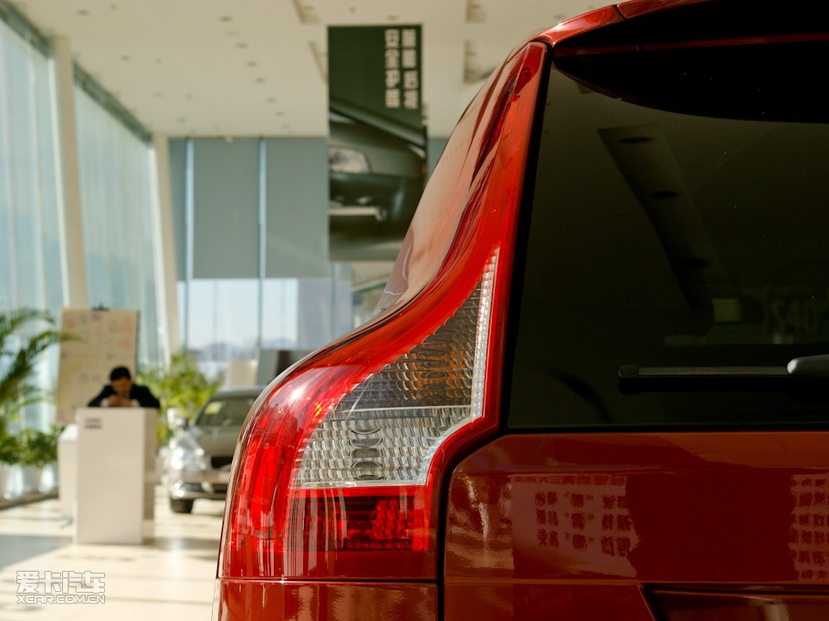 2011֠XC60(M) 2.0T Ű