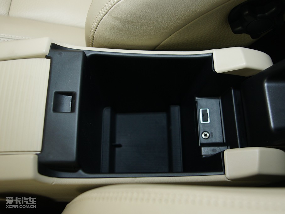 2011֠XC60(M(jn)) T6 