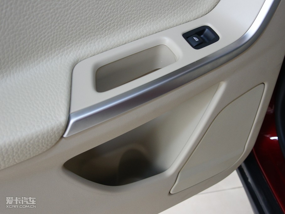 2011֠XC60(M(jn)) T6 