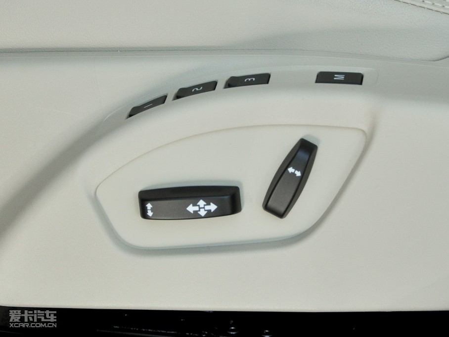 2011֠XC60(M(jn)) T6 Ű