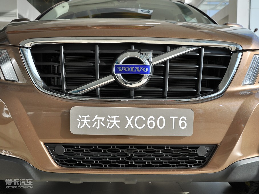 2011֠XC60(M) T6 Ű