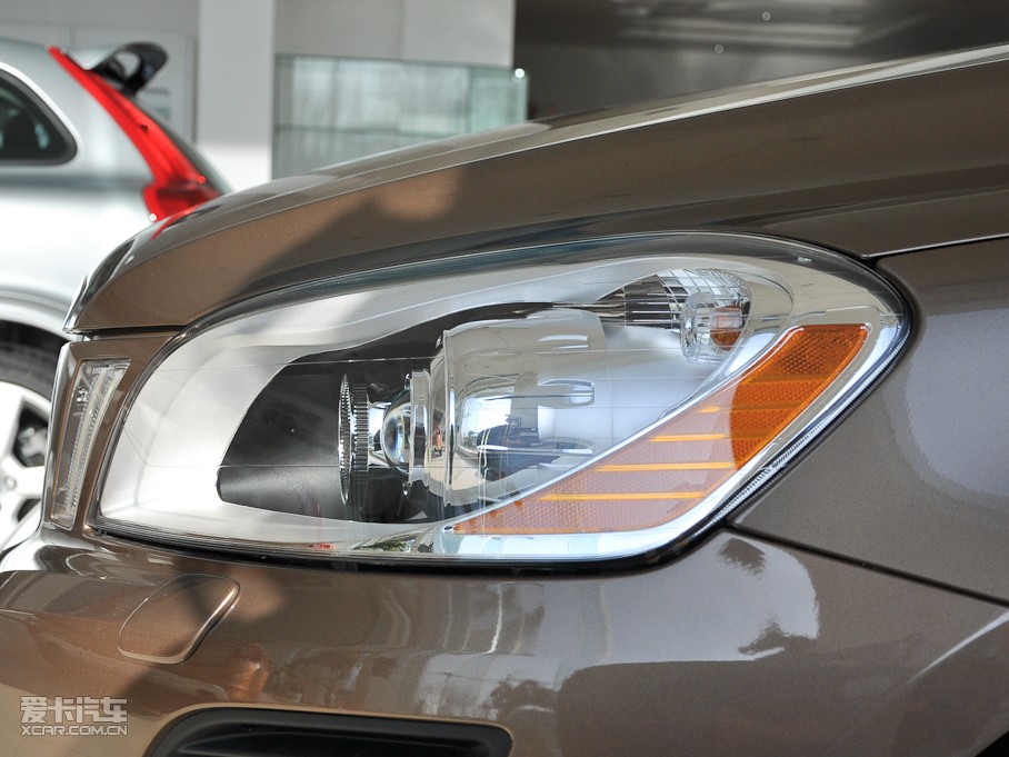 2011֠XC60(M) T6 Ű