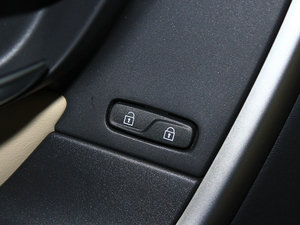 2011款2.0T 个性运动版 空间座椅
