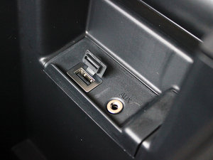 2011款2.0T 个性运动版 空间座椅