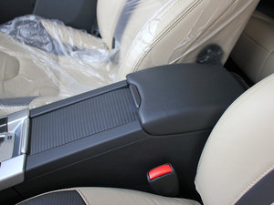 2011款2.0T 个性运动版 空间座椅