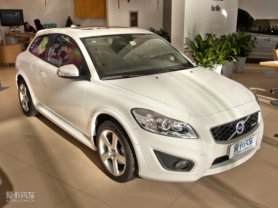 2011֠C30 2.0L \Ӱ
