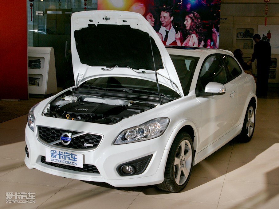 2011֠C30 2.0L \Ӱ