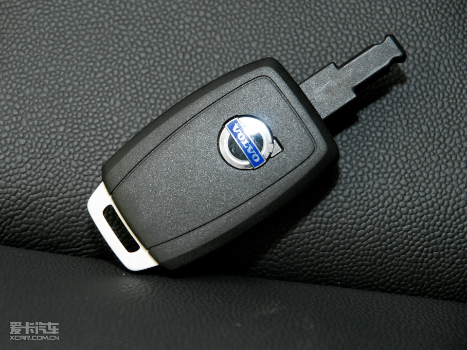 2011֠C30 2.0L (g)\(yn)(dng)