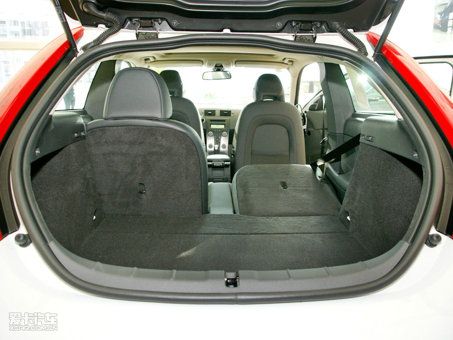 2011֠C30 2.0L \(yn)Ӱ