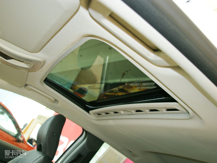 2011֠C30 2.0L \(yn)Ӱ