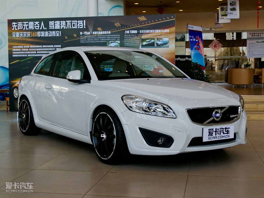 2011֠C30 2.0L Ű