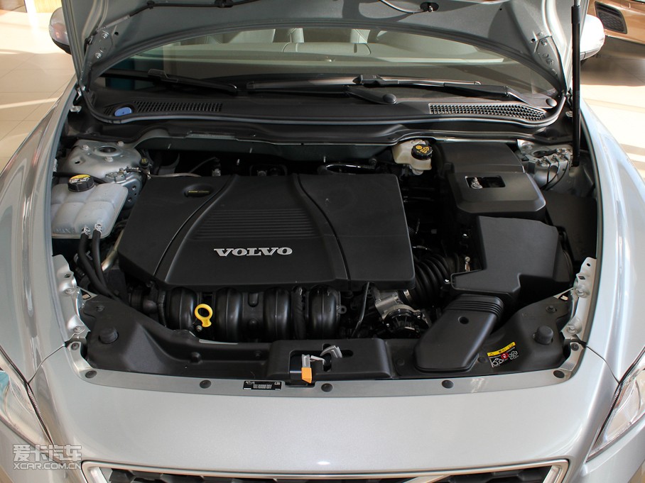 2011֠C30 2.0L \(yn)Ӱ