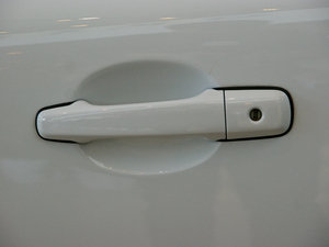 2011款2.0L 智雅版 主驾门拉手