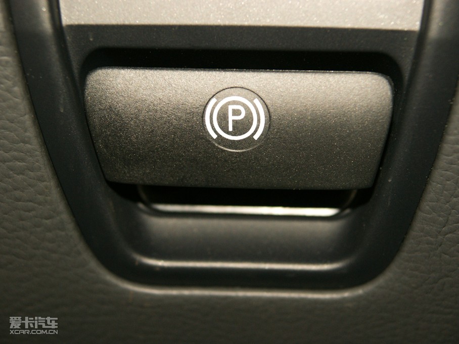 2011֠XC90 3.2L R-Design