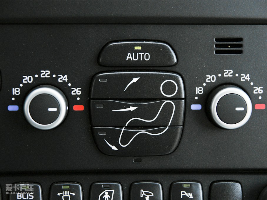 2011֠XC90 3.2L R-Design