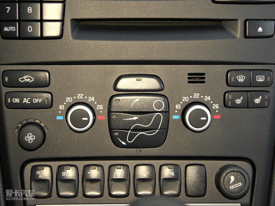 2011���֠���XC90 3.2L R-Design