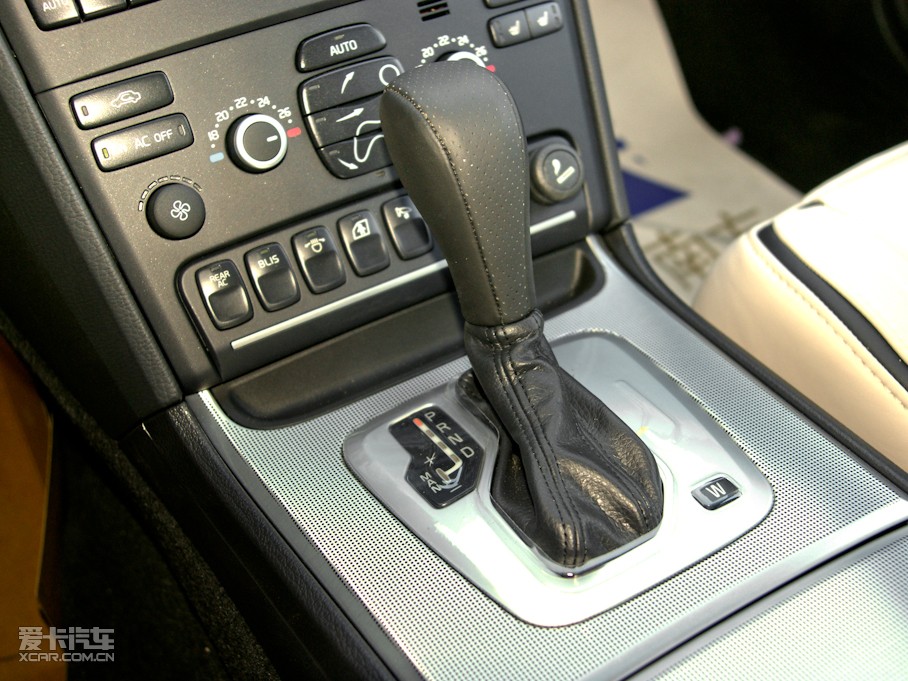 2011֠XC90 3.2L R-Design