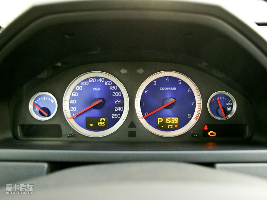 2011֠XC90 3.2L R-Design